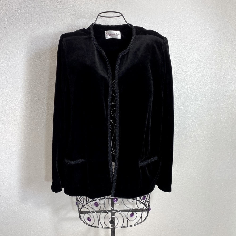 Vintage Oscar De La Renta velvet black blazer size 40